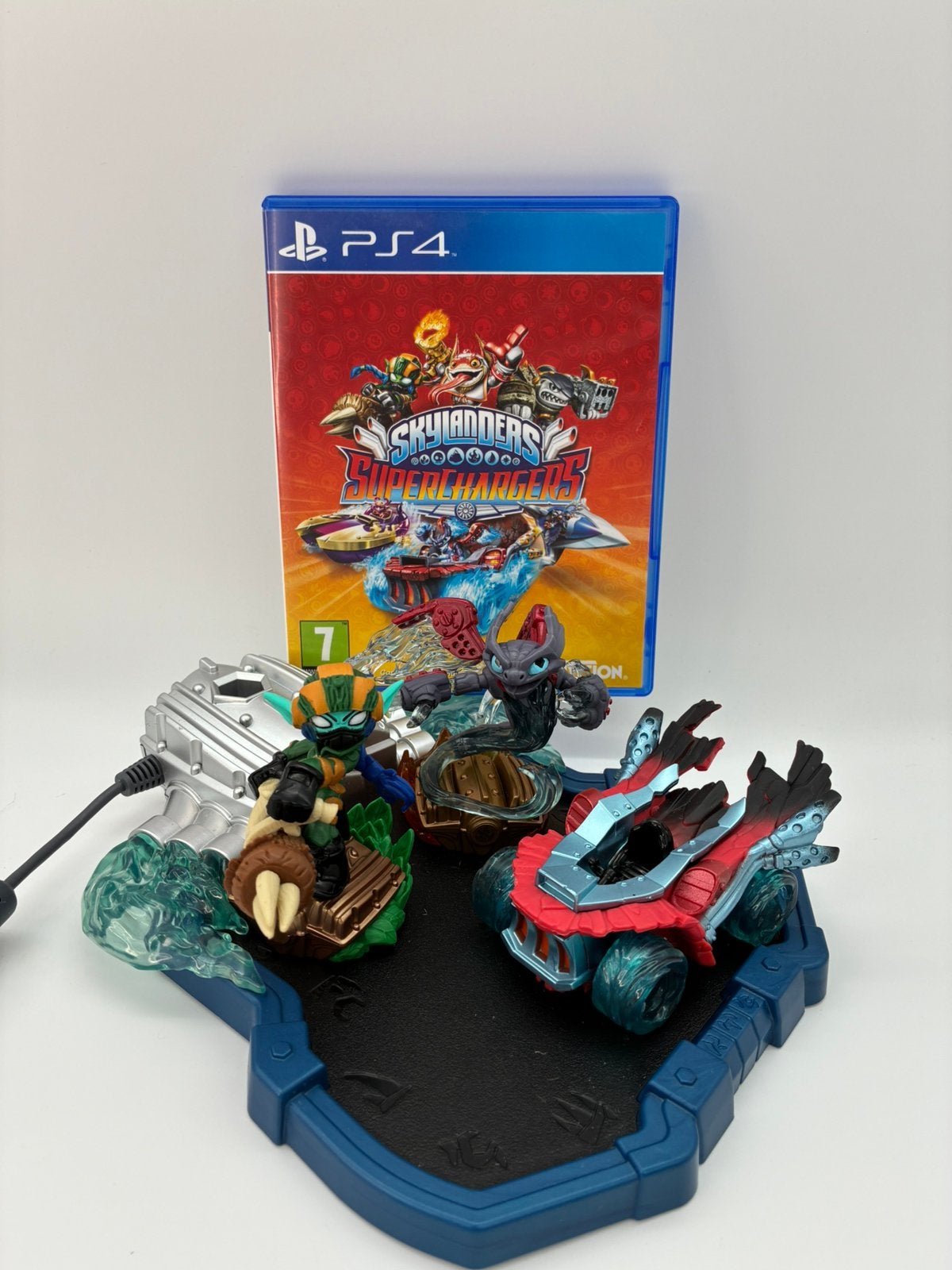 Skylanders Superchargers ps4 starterset, Games en Spelcomputers, Games | Sony PlayStation 4, Verzenden, Zo goed als nieuw