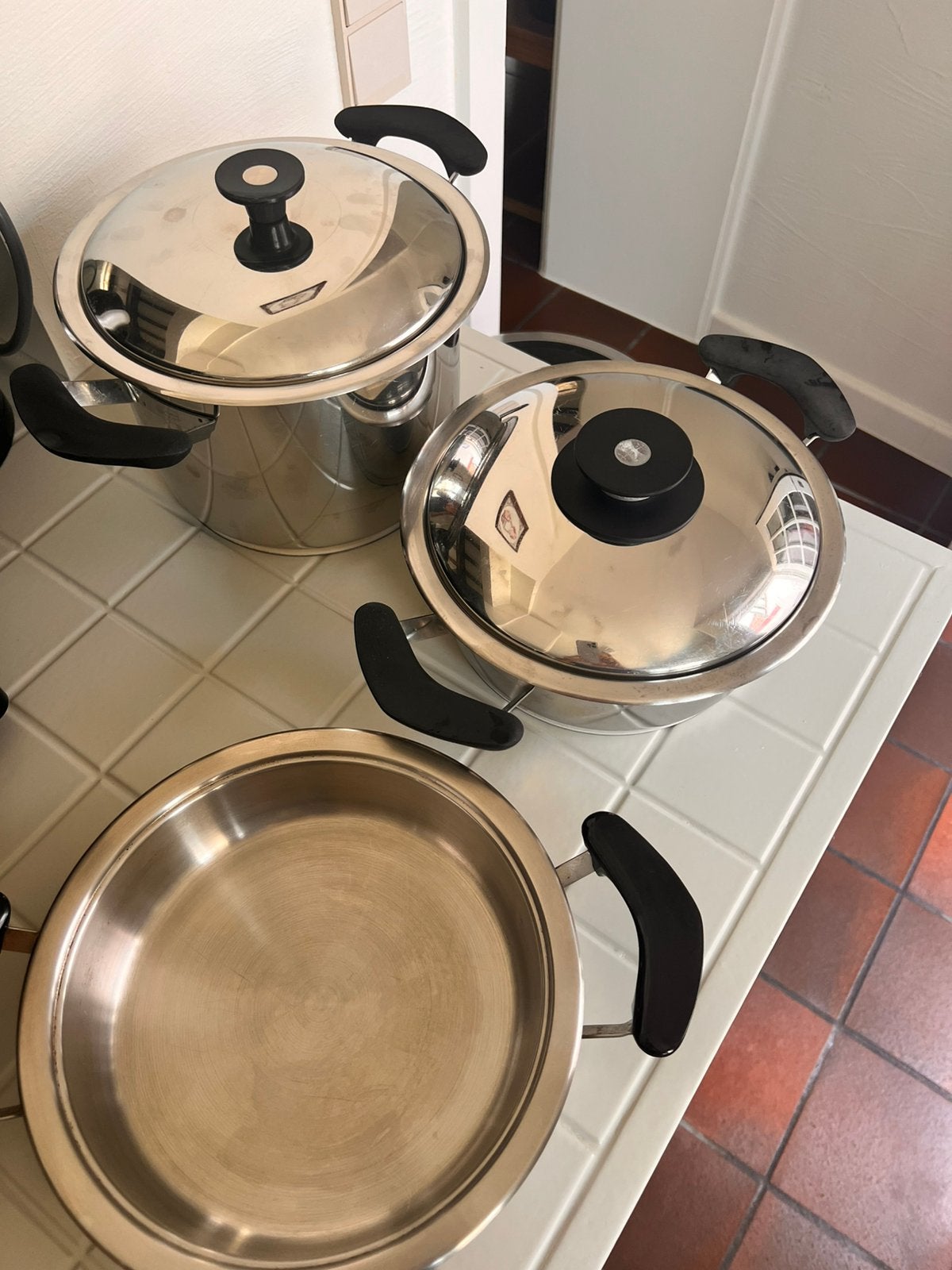 AMC potten, Huis en Inrichting, Keuken | Potten en Pannen, Zo goed als nieuw, Geschikt voor inductie, AMC, Ophalen