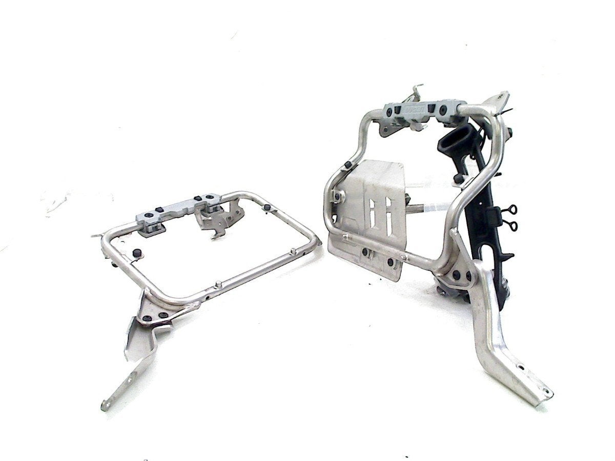 KOFFER DRAGER set Multistrada 1200 V4 Rally 2021-2025, Motoren, Dhr. S. di Majo, Gebruikt, Info@cama-motorparts.nl, P.J. Troelstraweg 8 8
3144 CX  MAASSLUIS, NL