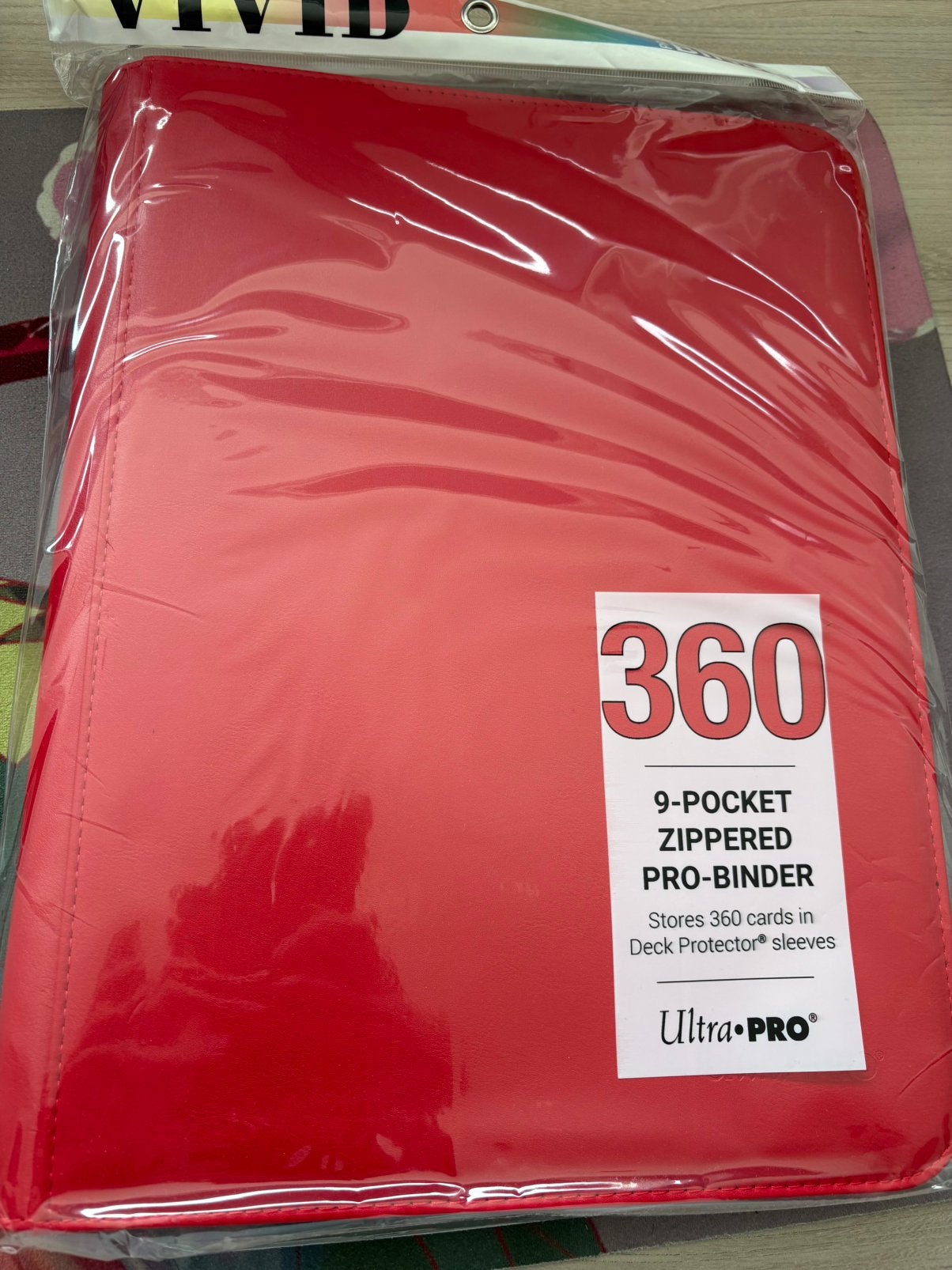 Rood ULTRA PRO Vivid 9 Pocket Zippered Pro Binder - Red, Ophalen of Verzenden, Zo goed als nieuw
