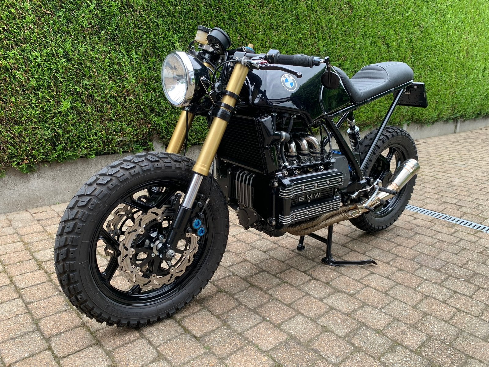 Conversion complète de la BMW K100 en Café Racer, Particulier