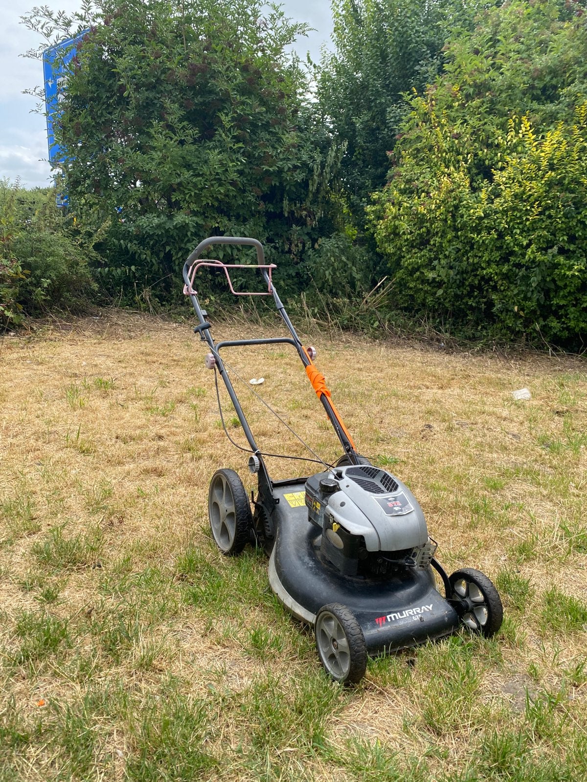 Grasmaaier 190cc werkt perfect inorde, Tuin en Terras, Grasmaaiers, Ophalen, Zo goed als nieuw