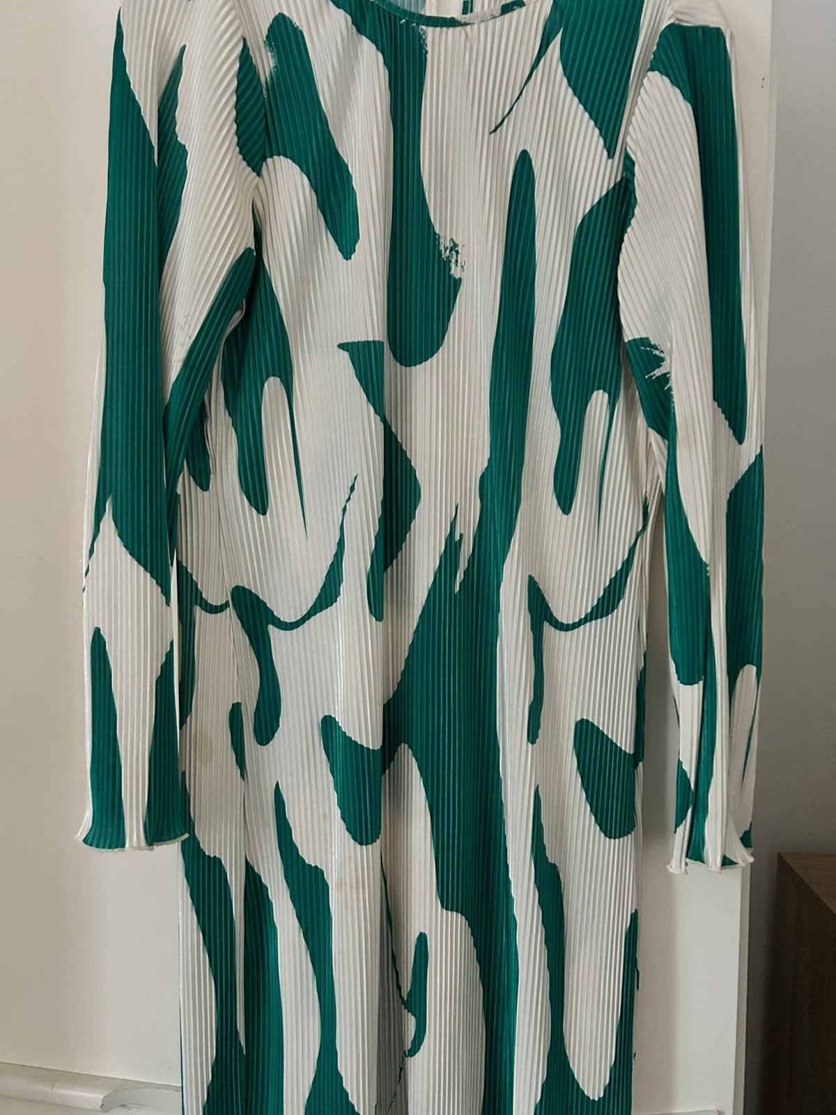 Robe, Kleding | Dames, Jurken, Ophalen of Verzenden, Zo goed als nieuw, Maat 42/44 (L), Beige
