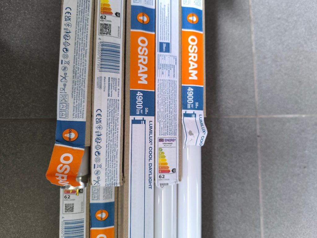Lot de tubes fluorescents T8 (43 pcs) — Osram & Philips NEW, Maison & Meubles, Lampes | Lampes en vrac, Neuf, Osram, Lumière du jour