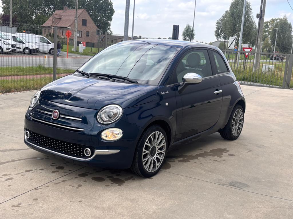 Fiat 500 dolcevita mildhybrid met pano en navigatie, 88 g/km, Euro 6, Blauw, Bedrijf