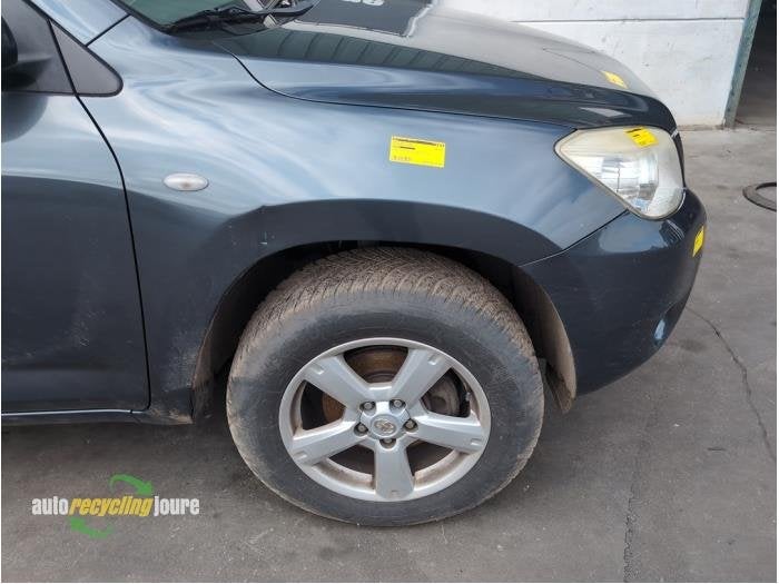 Scherm rechts-voor van een Toyota Rav-4 (1E0), Gebruikt, -, -, Toyota
