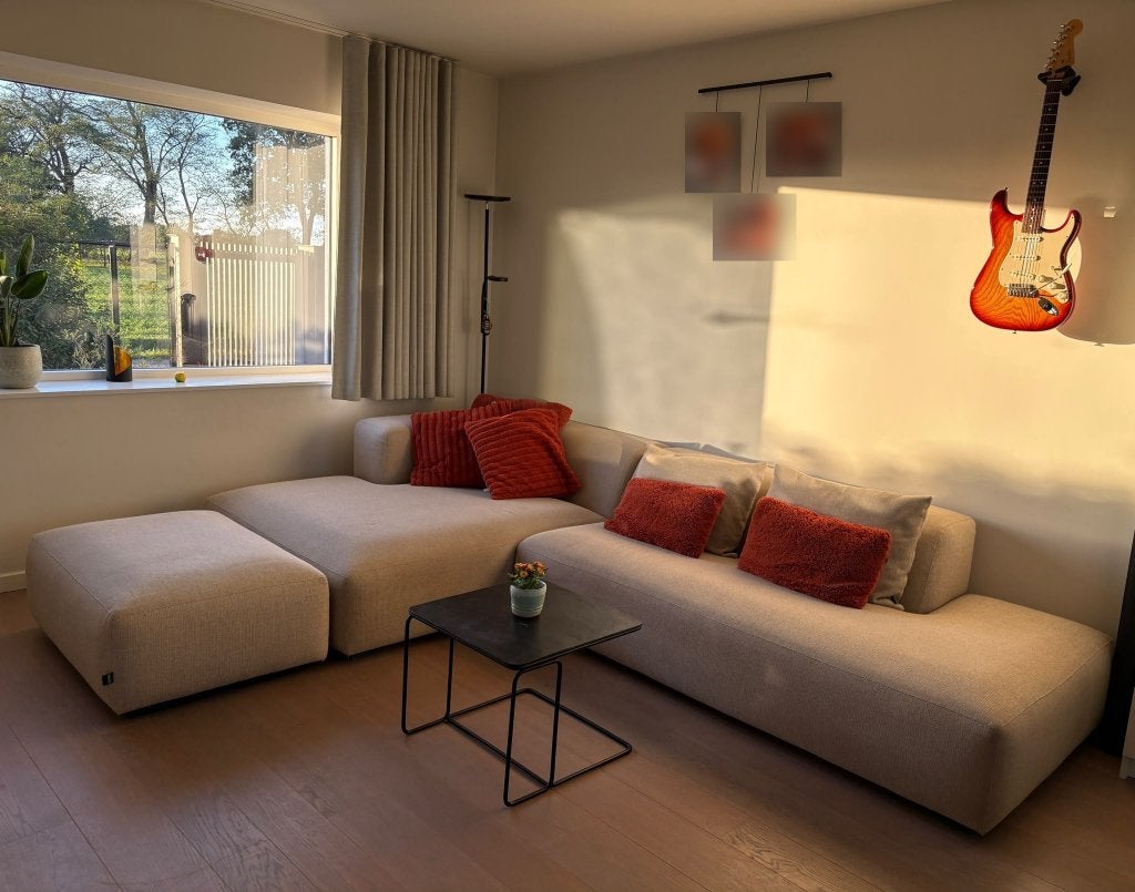KOOZO modulaire hoekzetel beige + poef (3 modules), Ophalen, Gebruikt, Hout, Modern en minimalistisch, modulair, laag model in beige stof