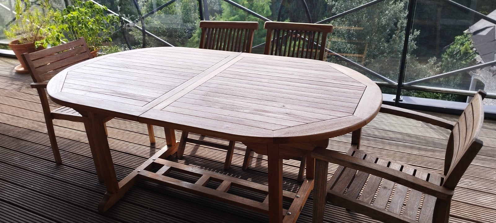 Belle table en teck, Jardin & Terrasse, Comme neuf, Ovale, Bois