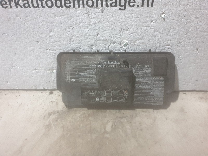 ZEKERINGKAST klep Audi 80 (B4) (8a0-010-116-f), Auto-onderdelen, Info@audi.de, Audi, Audi AG, Gebruikt