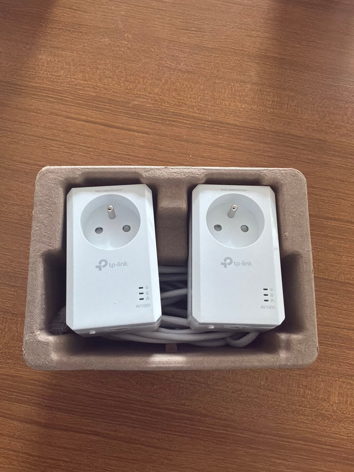 Powerline kit met ingebouwd stopcontact TP-Link TL-PA7017P, Computers en Software, Powerlines, Zo goed als nieuw, Ophalen
