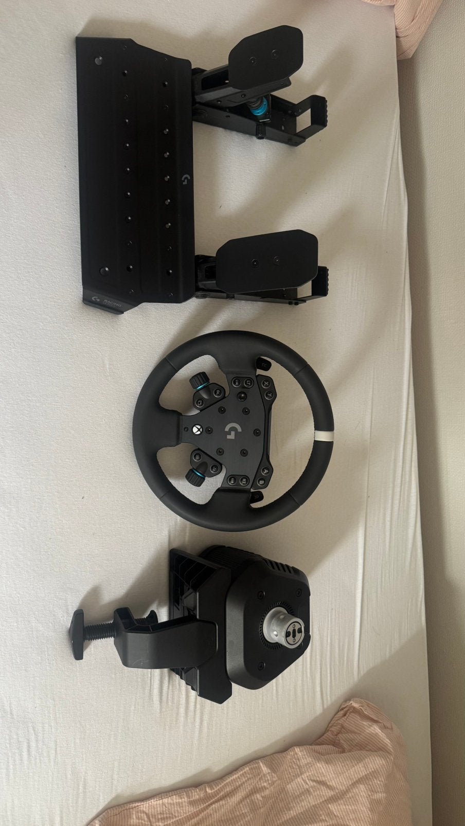 Volant logitech RS50 xbox/pc, Logitech, Enlèvement, Comme neuf, PC