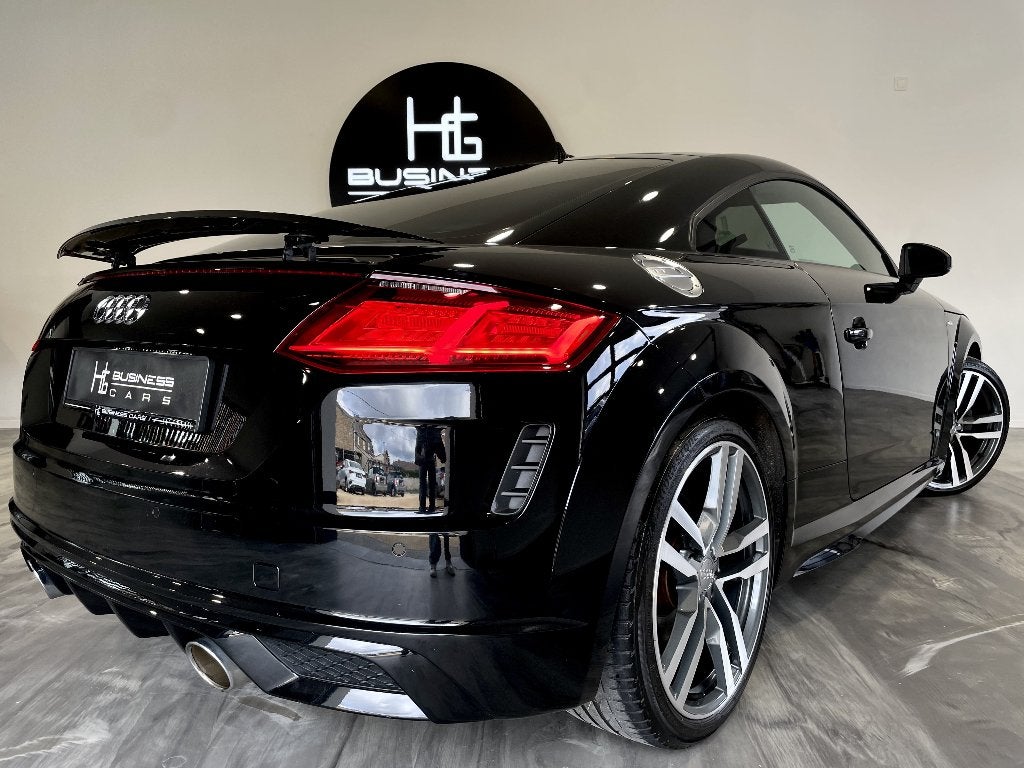 Audi TT 40 TFSI/ S-LINE/ FACELIFT/ S-TRONIC/ MATRIX LED, Autos, Cuir et Alcantara, Euro 6, Entreprise, Carnet d'entretien