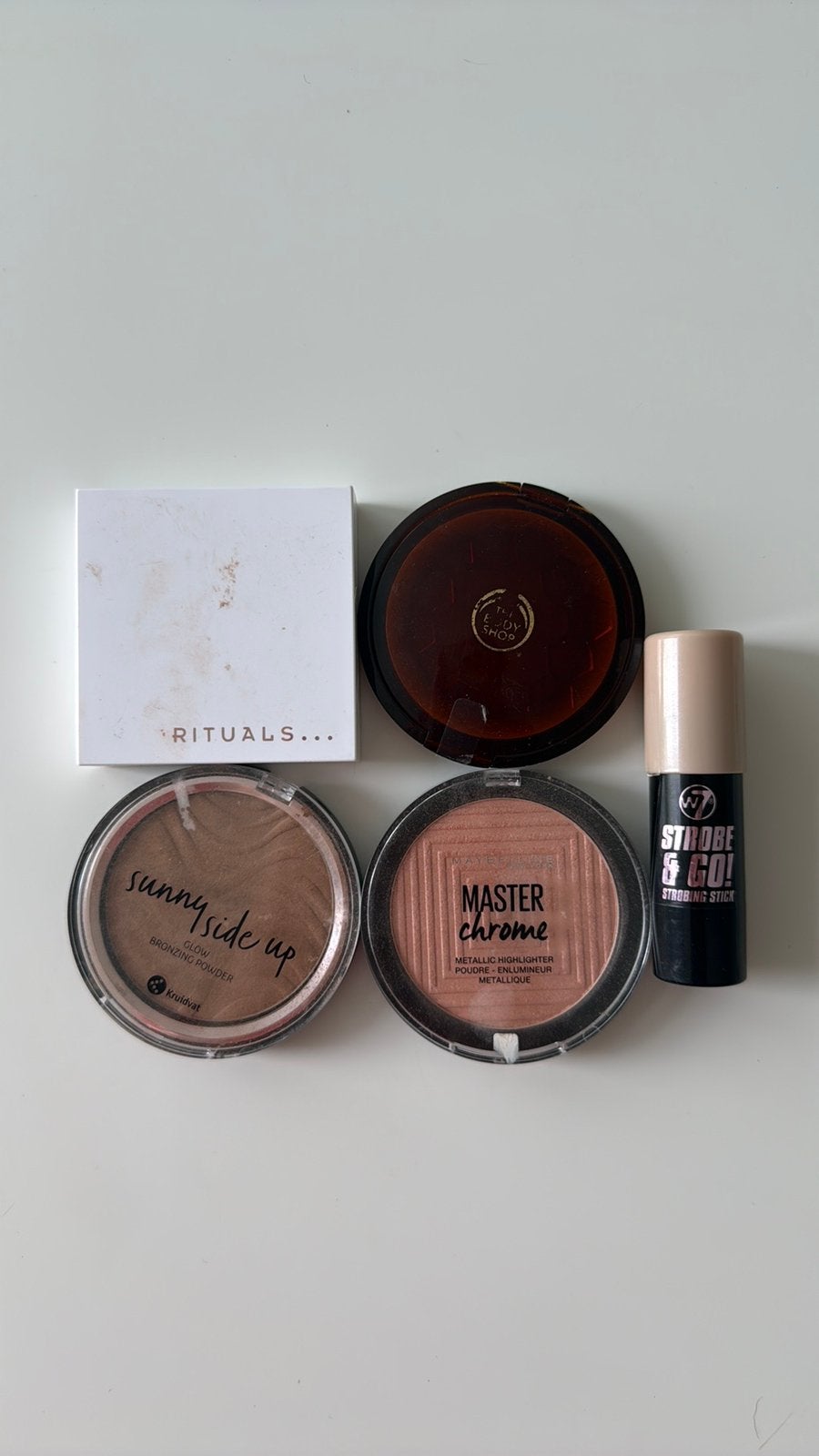 Set de maquillage de différentes marques, Bijoux, Sacs & Beauté, Enlèvement ou Envoi, Comme neuf, Maquillage