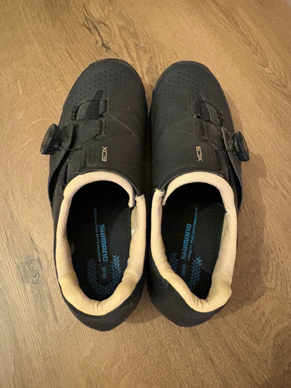 Koersschoenen - mountainbike schoenen, Ophalen, Zo goed als nieuw