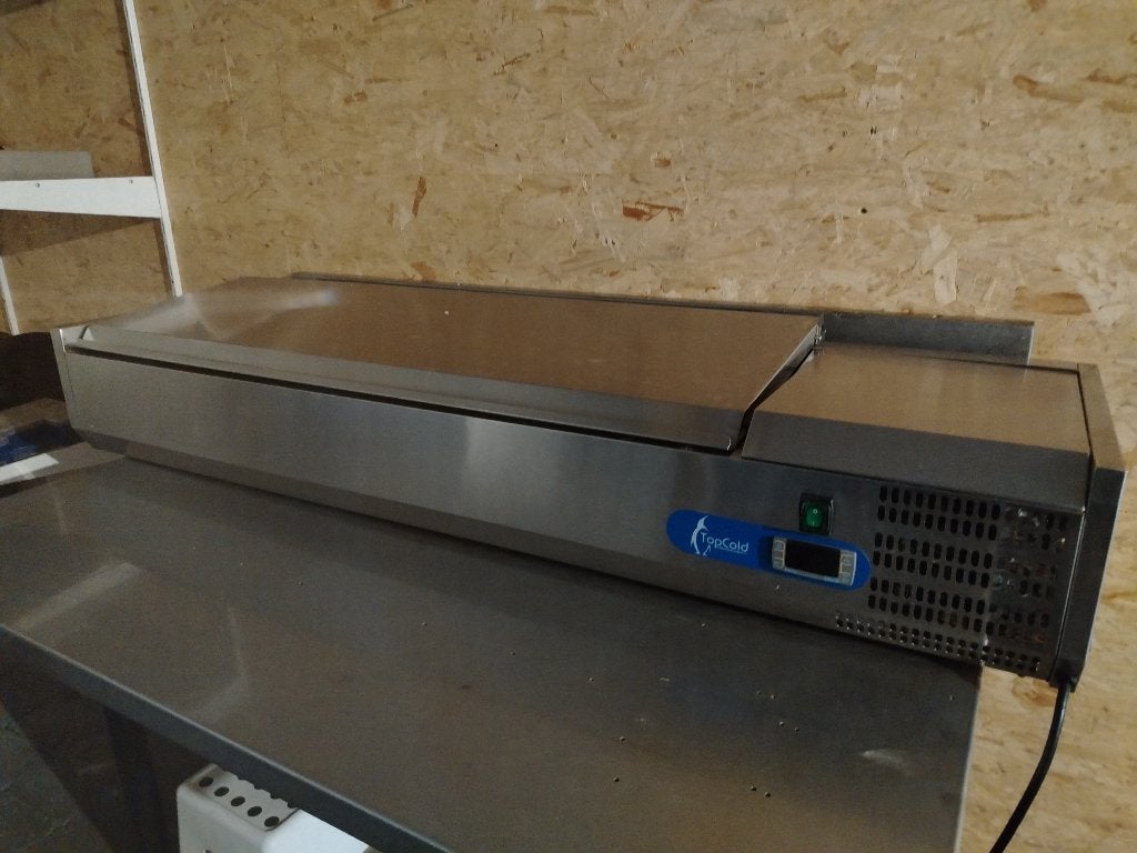 Saladebar  met deksel, Ophalen