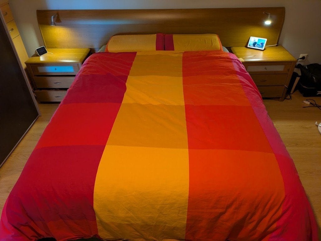 tweepersoonsbed van 140 cm breed met nachtkastjes, Huis en Inrichting, Slaapkamer | Bedden, Ophalen, Bruin, Tweepersoons, 140 cm