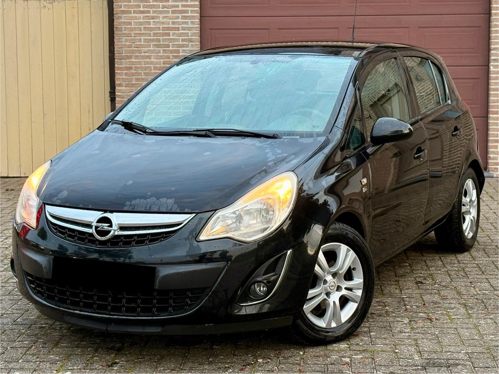 OPEL CORSA | BENZINE | 2013 | 120.000KM| TOP STAAT! | KEURI, Auto's, Leder, Bedrijf, Corsa, Boordcomputer