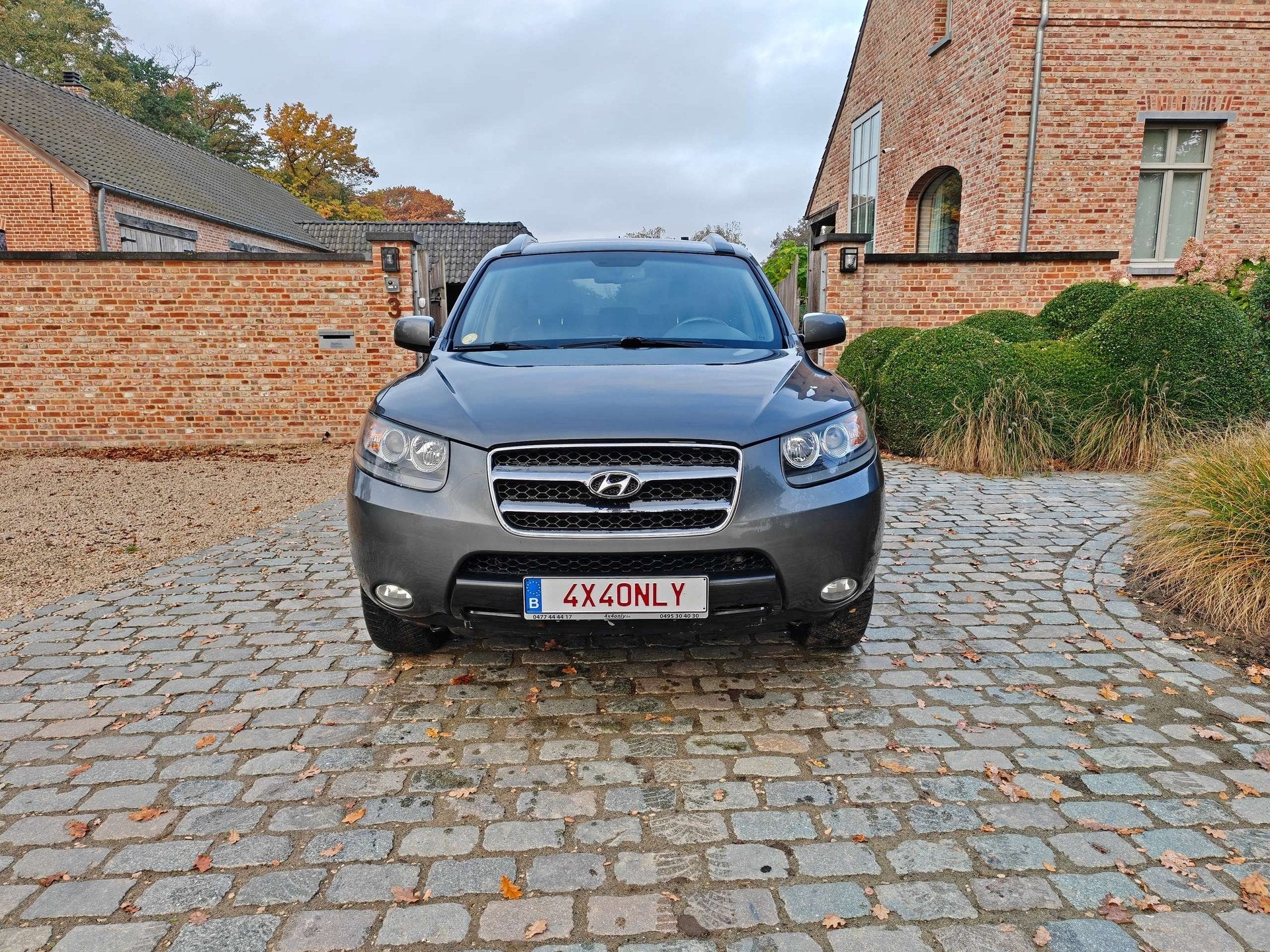 Hyundai Santa Fe Santa Fe 2.2 CRDi 4WD GLS, Autos, Argent ou Gris, 110 kW, Entreprise, Boîte manuelle