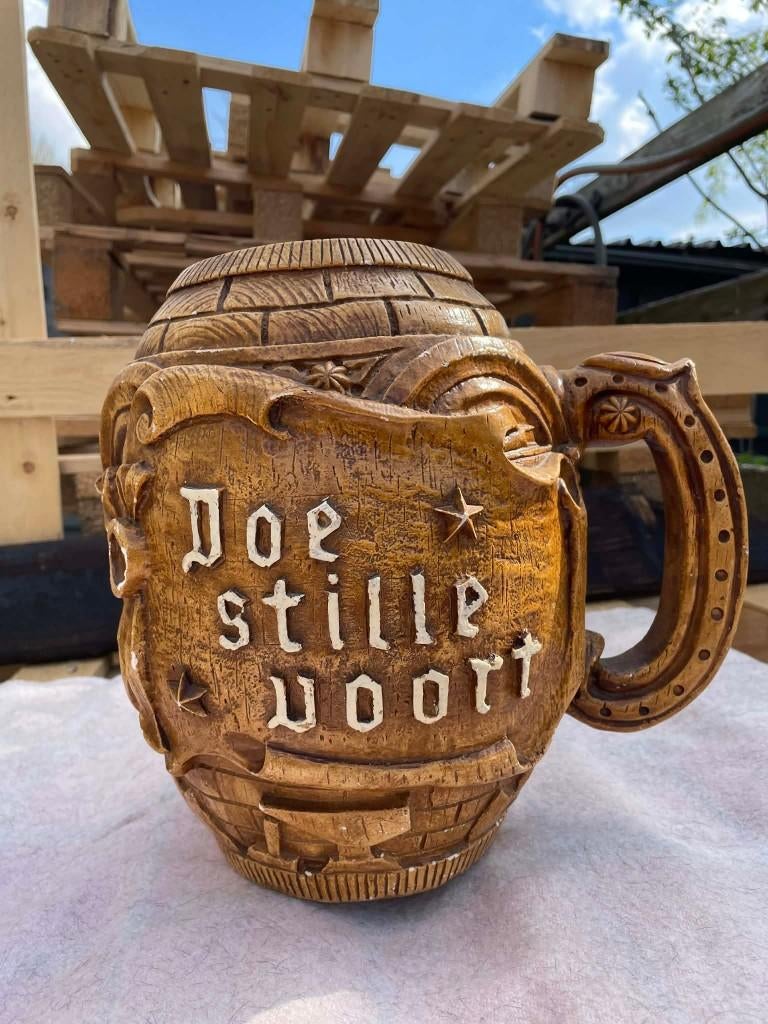 antieke bierkruik, Ophalen