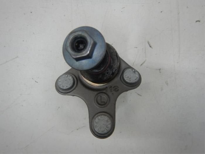 VW Golf 7 Fuseekogel Draagarm Wielophanging Links (3C0407365, Ophalen of Verzenden, Gebruikt