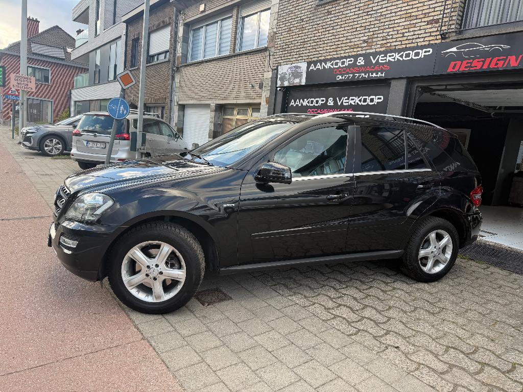 Mercedes ML 300 Grand Edition Euro 5*Roule Super*, Cuir, Entreprise, Carnet d'entretien, Noir