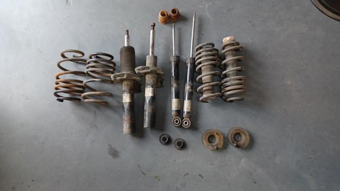 Kit de rabaissement d'un Audi RS3, -, 3 mois de garantie, Audi, Utilisé