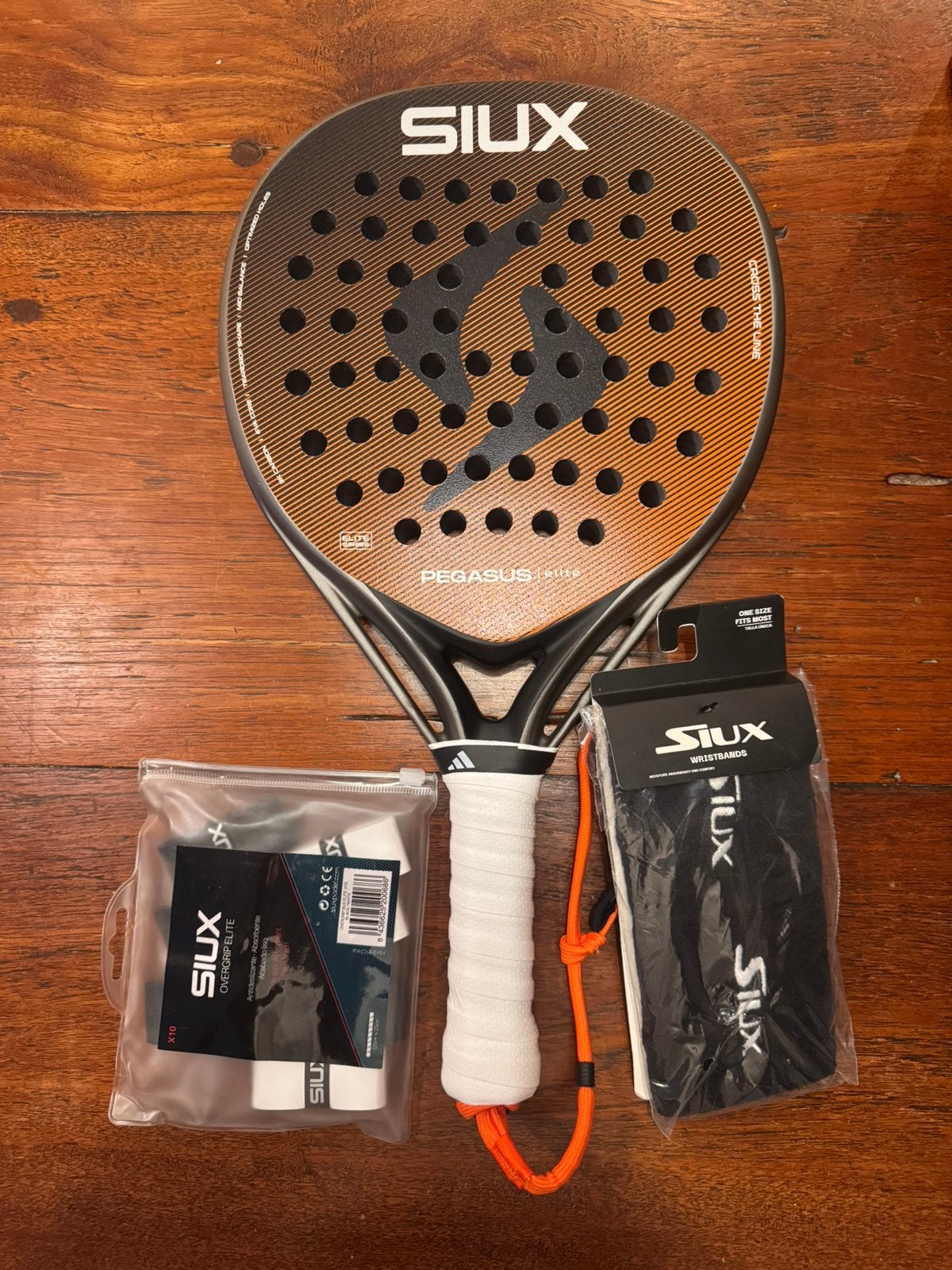 SIUX PEGASUS ELITE 2026, Sports & Fitness, Enlèvement, Comme neuf, Raquette de padel