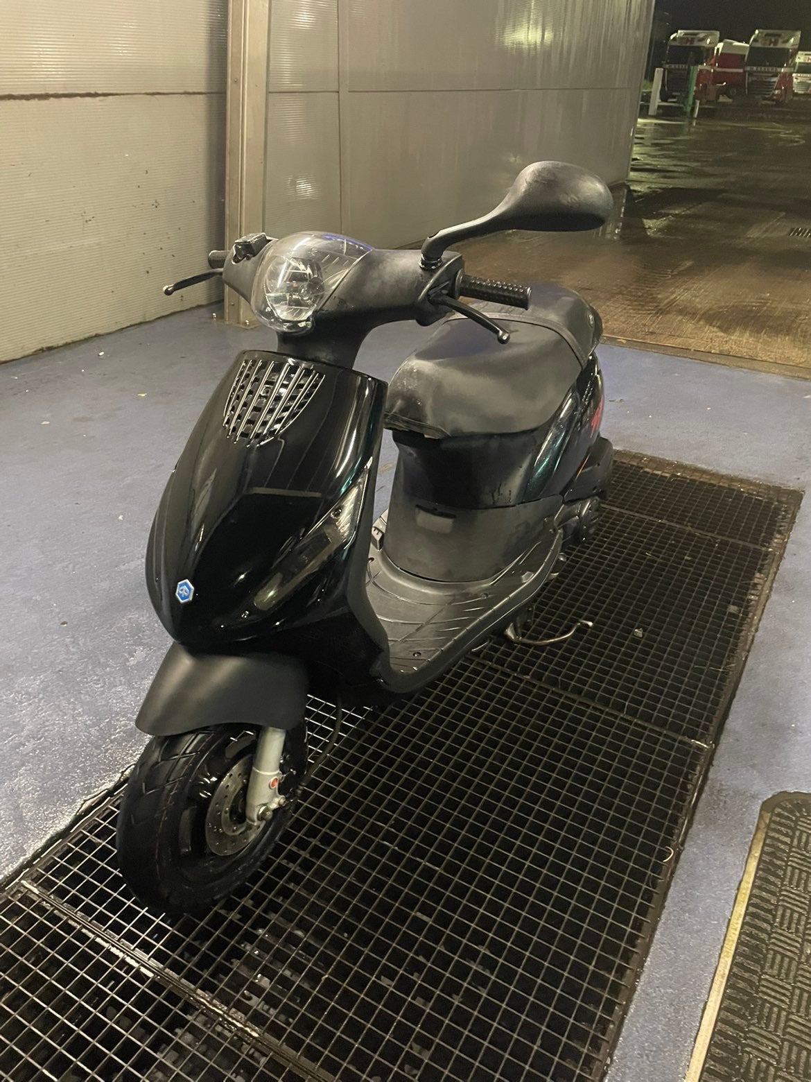 Piaggo zip 4 takt iget a klasse, Vélos & Vélomoteurs, Scooters | Piaggio, Comme neuf, Zip, Enlèvement