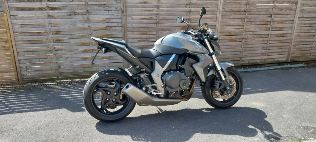 Honda cb1000r 26800km, Permis Moto A, Particulier, 4 cylindres, 1000 cm³