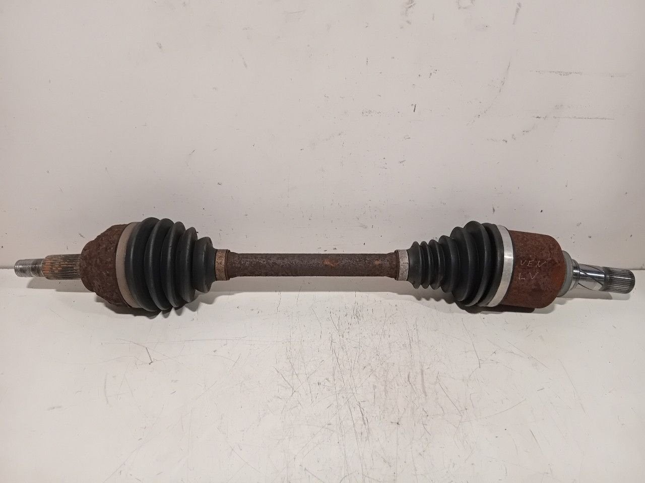 Aandrijfas links voor Opel Vivaro, Onderdelen@venauto.nl, Van der Ven Autorecycling B.V., Gebruikt, Ettenseweg 76, 4706 PB Roosendaal, The Netherlands