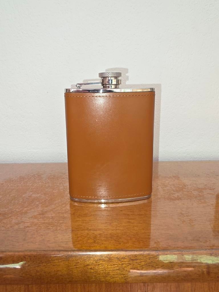 Flasque à alcool pour randonneur ou petite gourde, Enlèvement