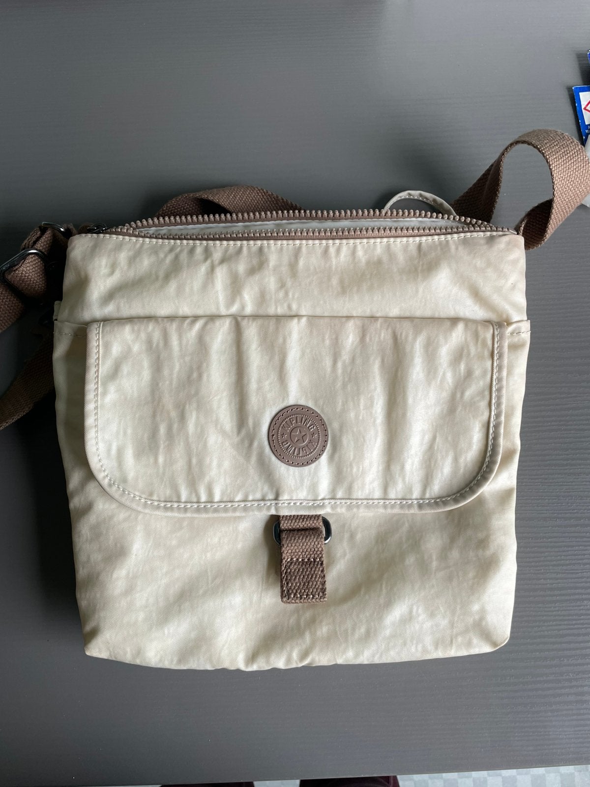Sac à bandoulière Kipling - bon état - beaucoup d'espace, Enlèvement ou Envoi, Comme neuf, Beige, Kipling