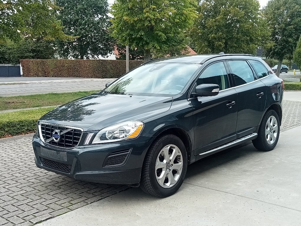 Volvo XC60 2.0D3 Momentum 199.000km MEENEEMPRIJS, Autos, 100 kW, Achat, 139 g/km, Entreprise