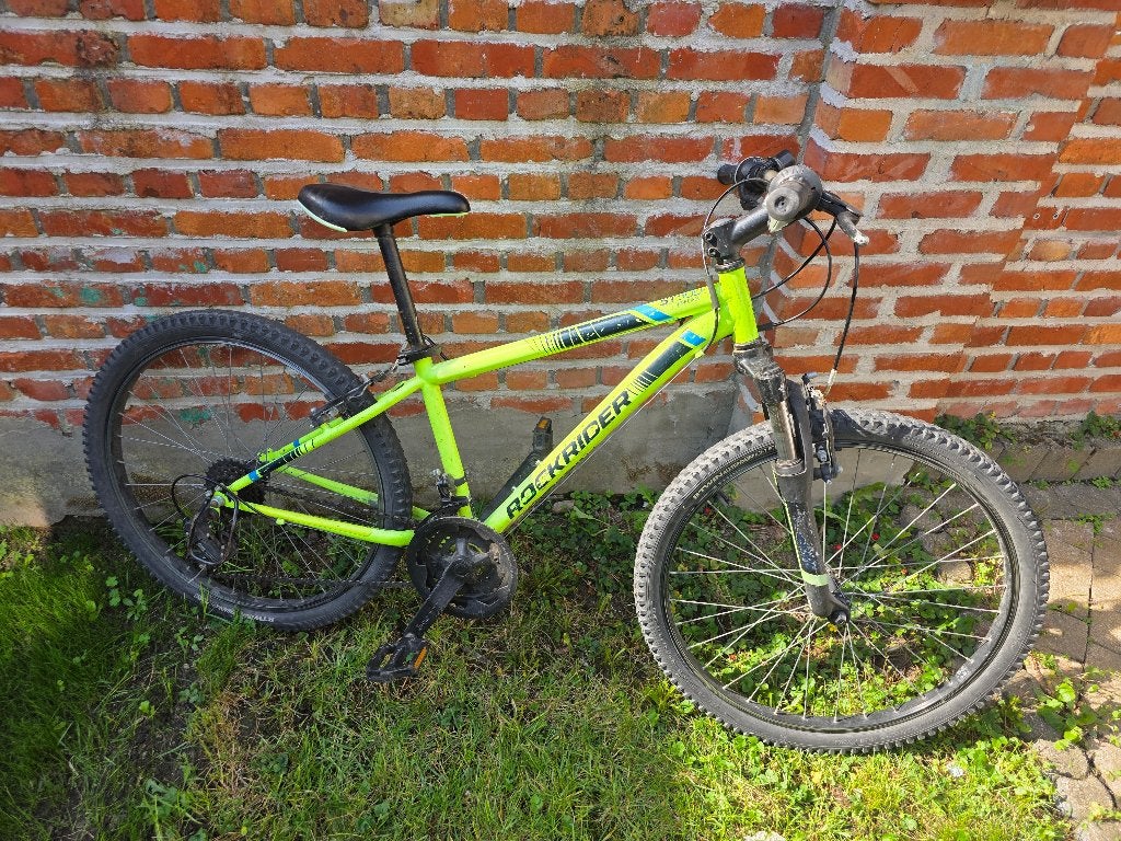 Rockrider ST500 24 inch kinderfiets – 18 versn., Fietsen en Brommers, Ophalen, Velgrem, Handrem, Gebruikt