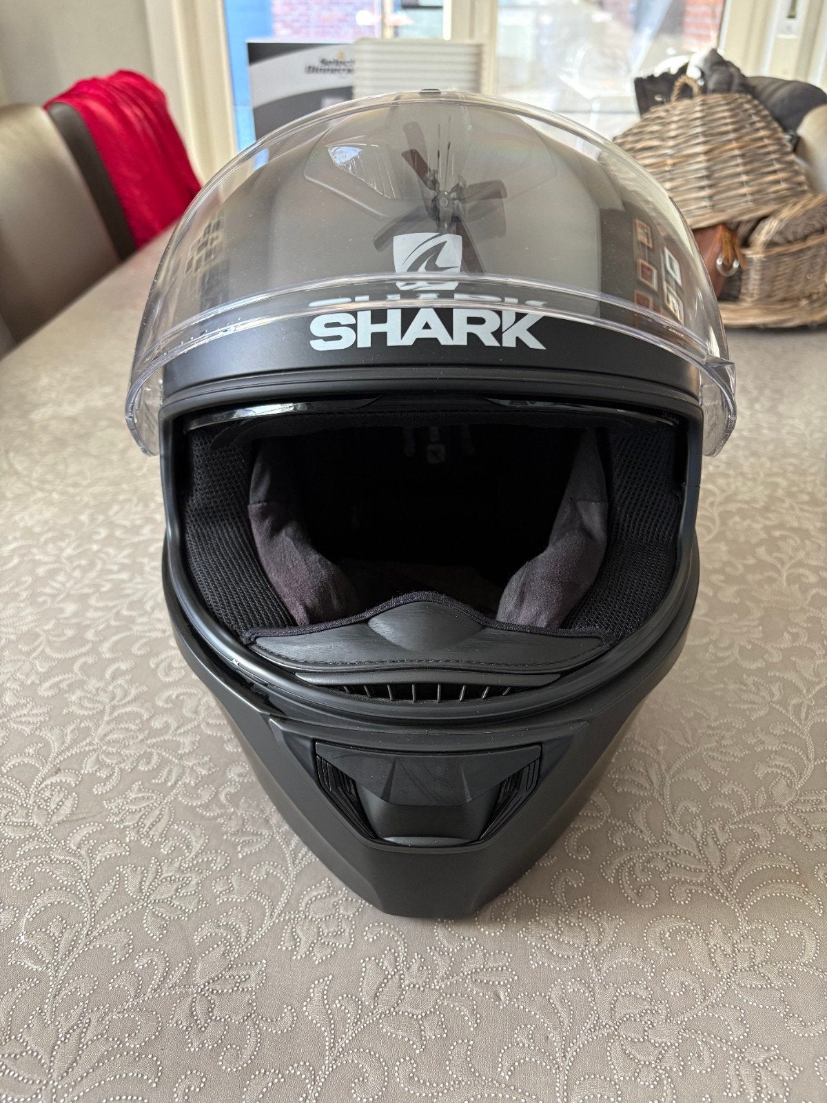 Shark D-Skwal, Seconde main, Femmes, Enlèvement, S