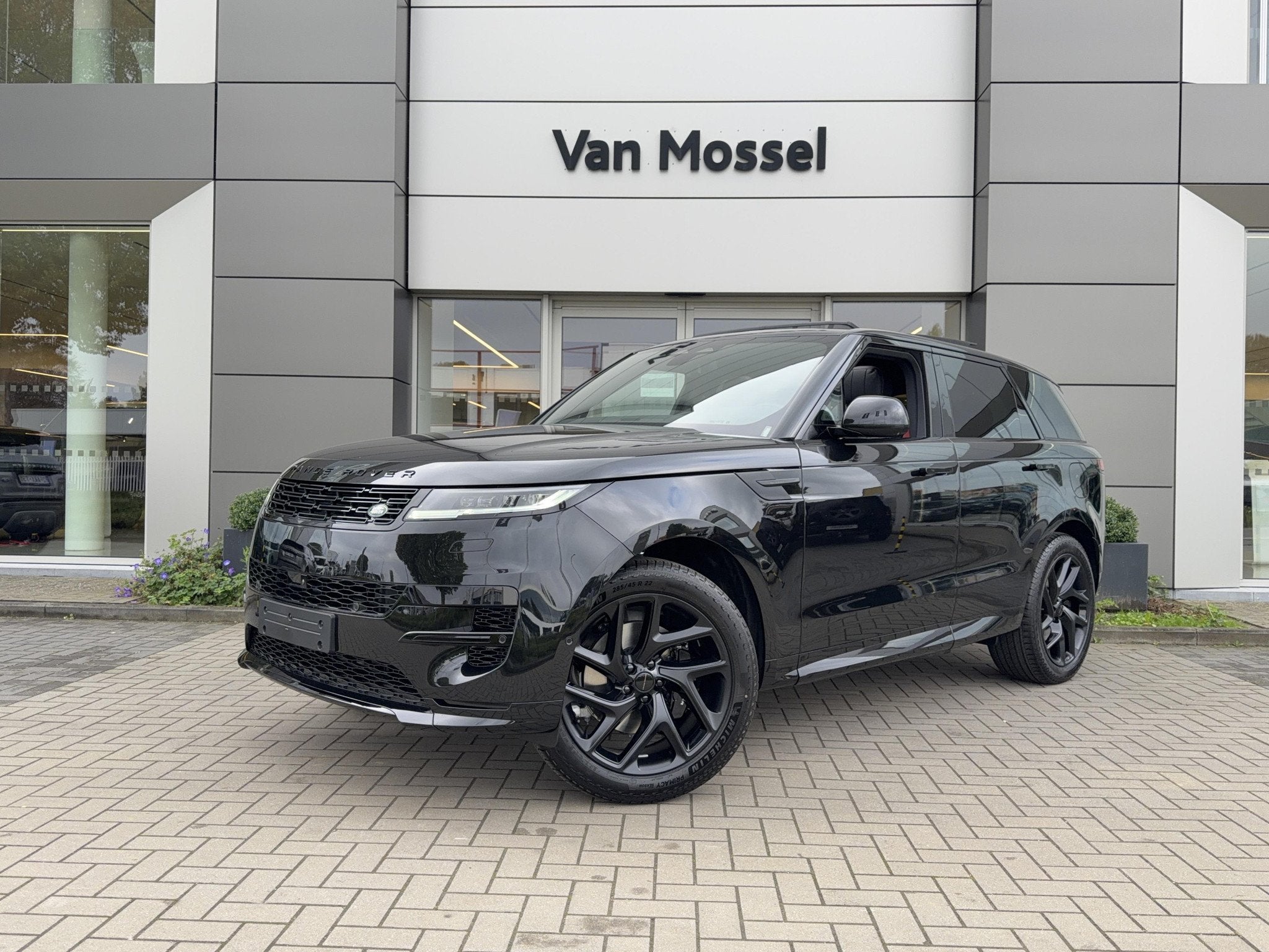 Land Rover Range Rover Sport P460e Battersea Edition AWD Aut, Autos, 460 ch, Achat, Entreprise, 2741 kg