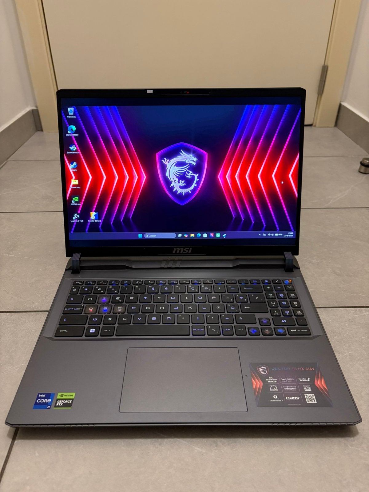 MSI Vector 16 HX A14VGG gaming laptop, Ophalen of Verzenden, Zo goed als nieuw, Gaming