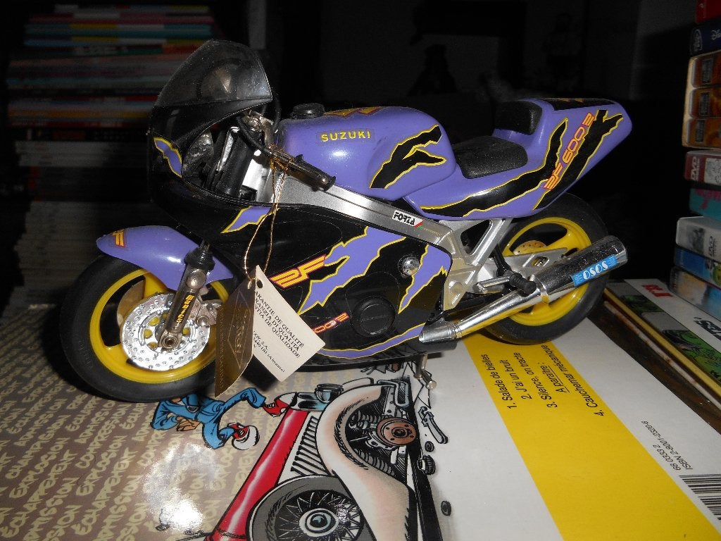 GUILOY 1/10 SUZUKI, Enlèvement ou Envoi