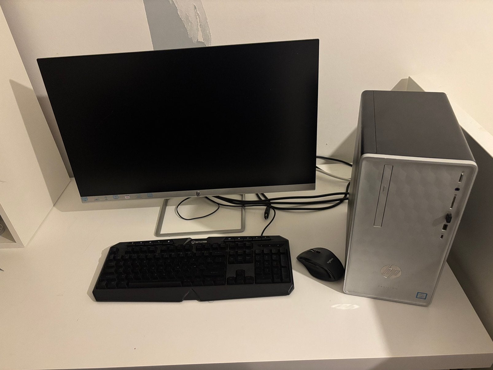Bureau HP + Ecran HP, Informatique & Logiciels, Ordinateurs de bureau, Enlèvement, Utilisé, Avec moniteur, Gaming