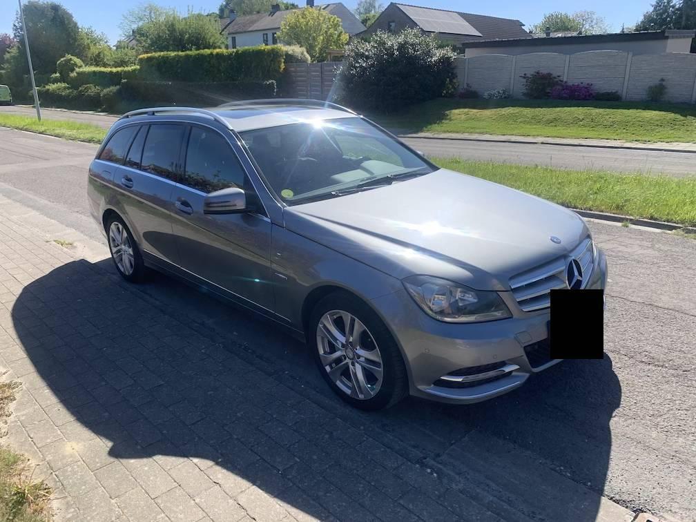 Mercedes C200 CDI de 2011, Autos, Cuir, Achat, 4 portes, Entretenue par le concessionnaire