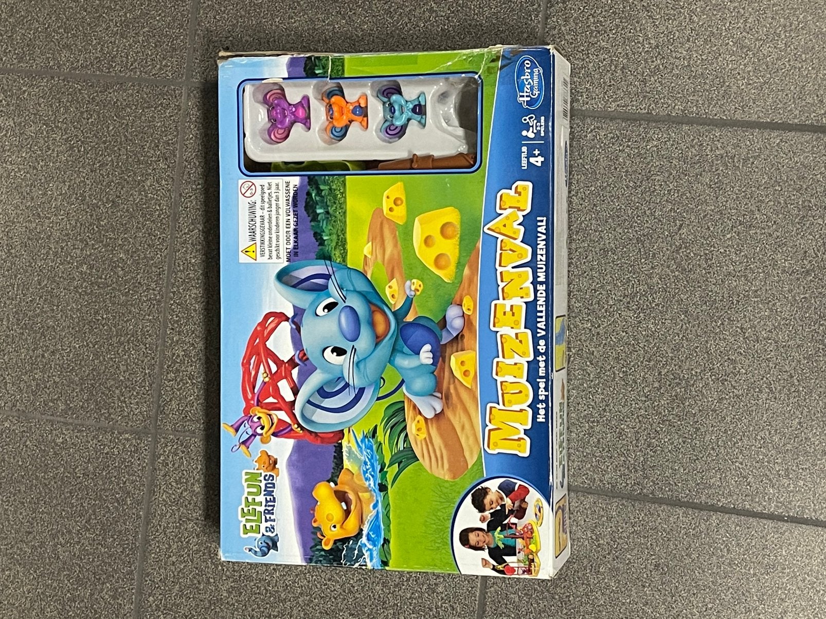 Jeux de société variés : Frozen, Stratego, Doctor Bibber, Trois ou quatre joueurs, Enlèvement, Utilisé