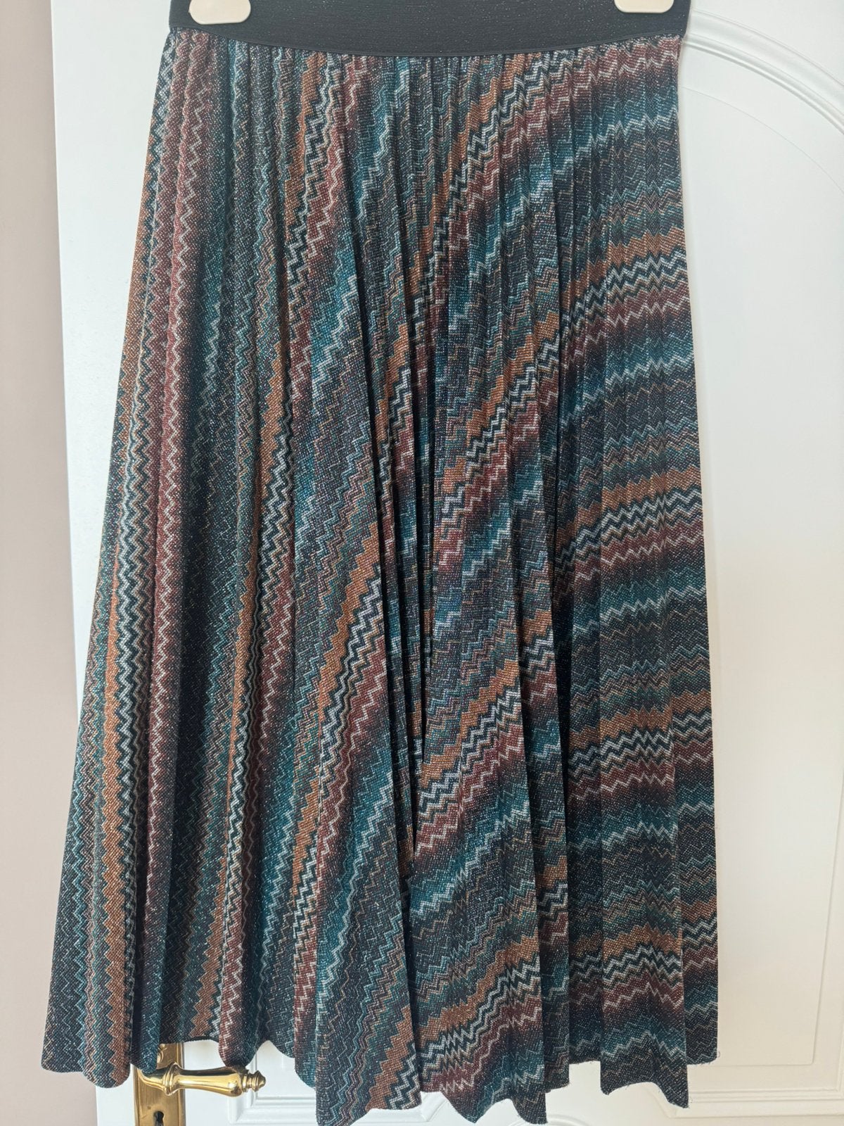 Prachtige plooirok met glitter, Kleding | Dames, Maat 38/40 (M), Bruin, Ophalen of Verzenden, Zo goed als nieuw