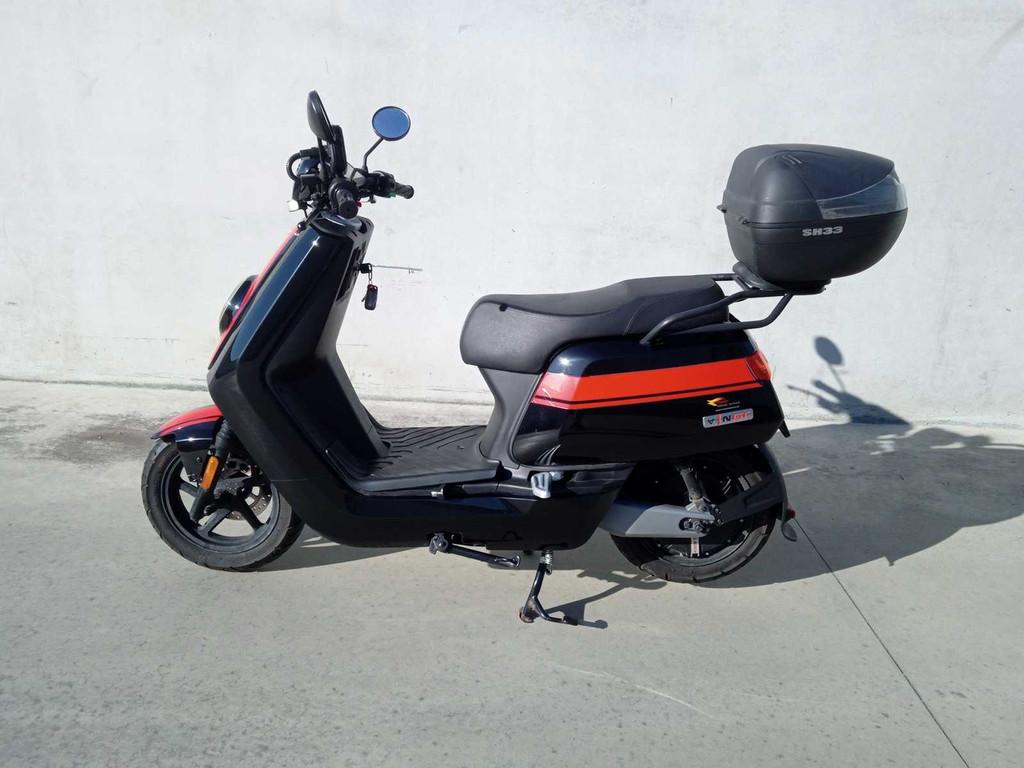 NIU - NGT - Motorfiets, Motoren, Bedrijf, Overig, NIU