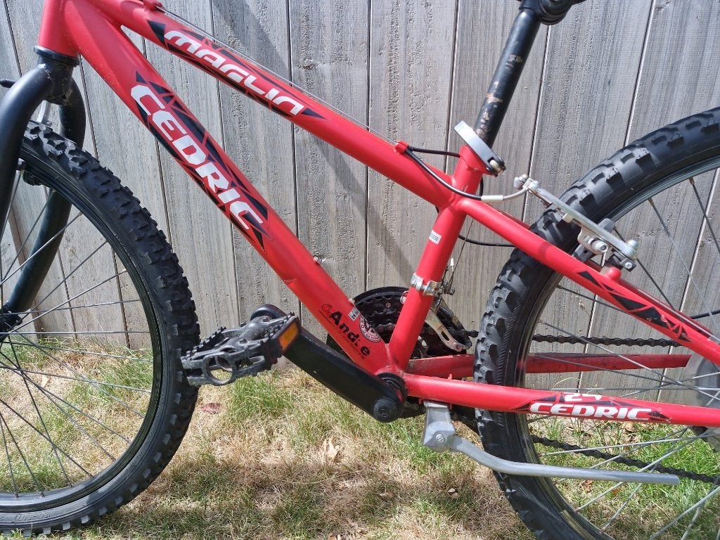 24 inch kinderfiets - rode mountainbike, Fietsen en Brommers, Fietsen | Kinderfietsjes, Ophalen, 20 inch of meer, Gebruikt, Velgrem