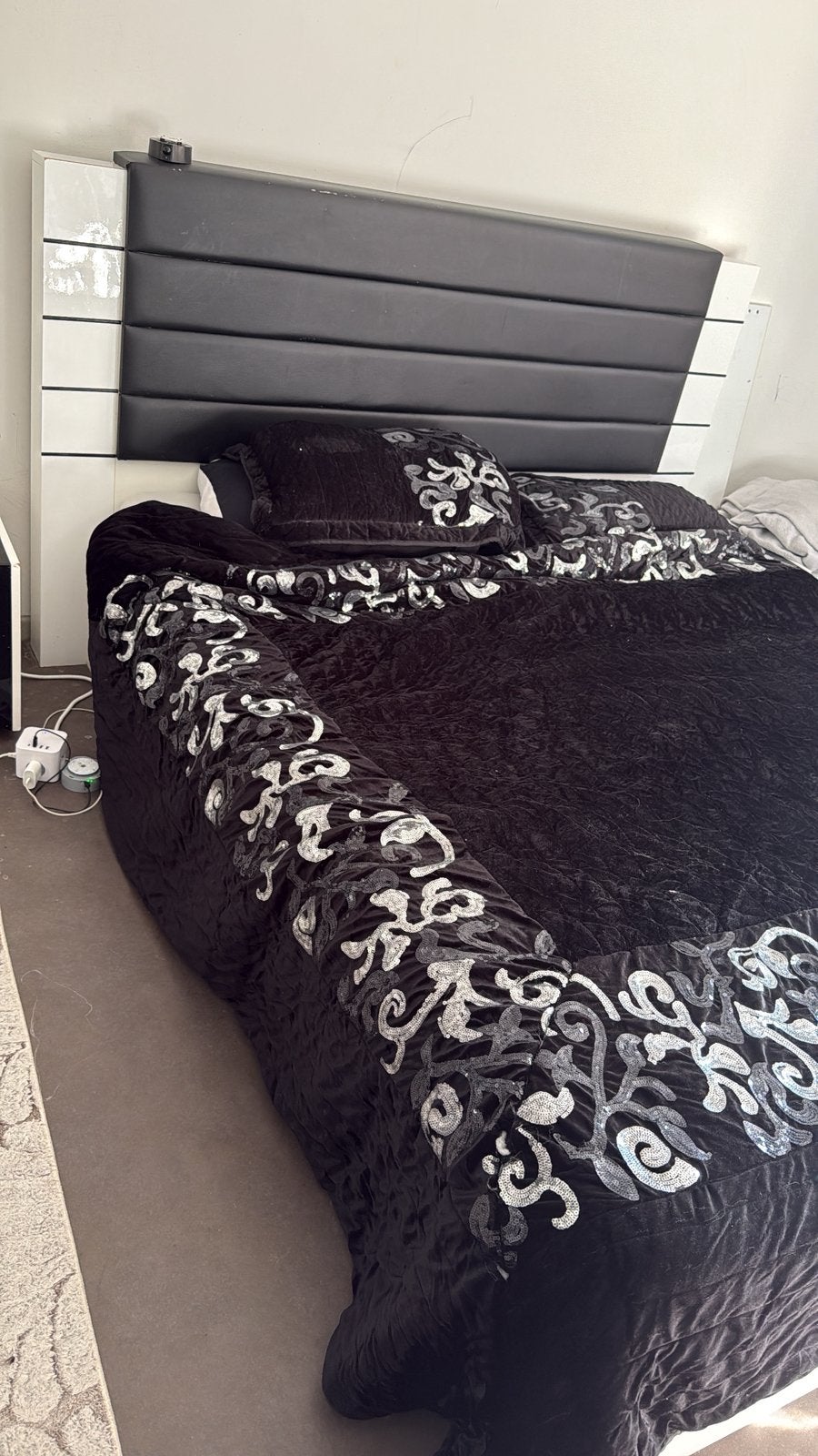 Een slaapkamer, Ophalen, Zo goed als nieuw