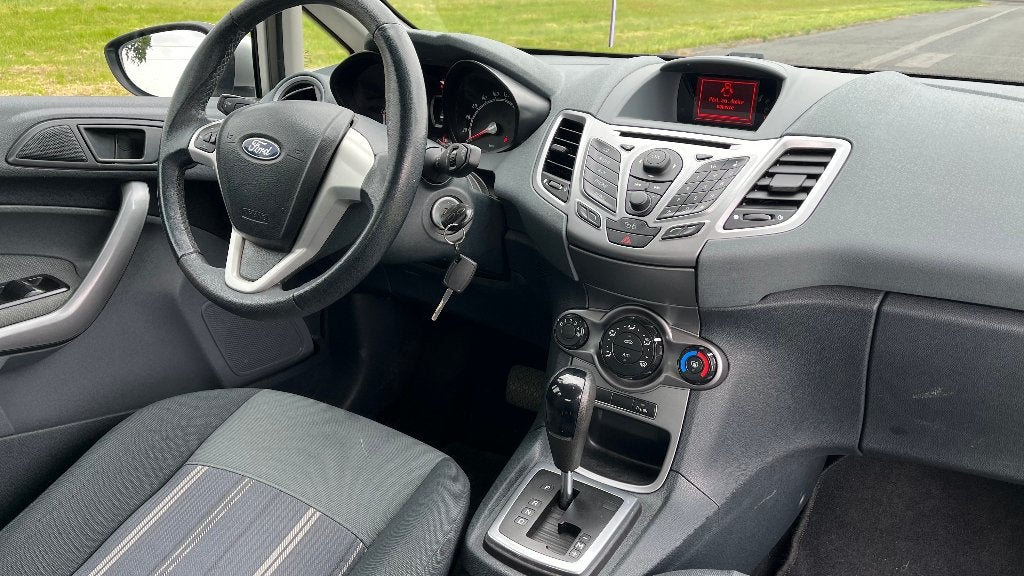 AUTOMATIC 75KM FIESTA BENZINE, Achat, Entreprise, Automatique, https://public.car-pass.be/vhr/3409ab65-e596-4f94-bd26-4d8fb8ecff81
