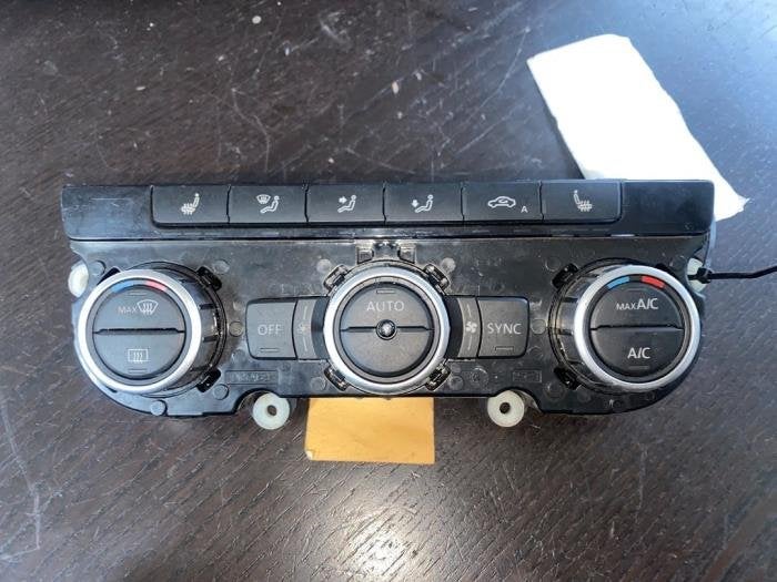 Panneau de commandes chauffage d'un Volkswagen Passat, Volkswagen, -, 3 mois de garantie, Utilisé
