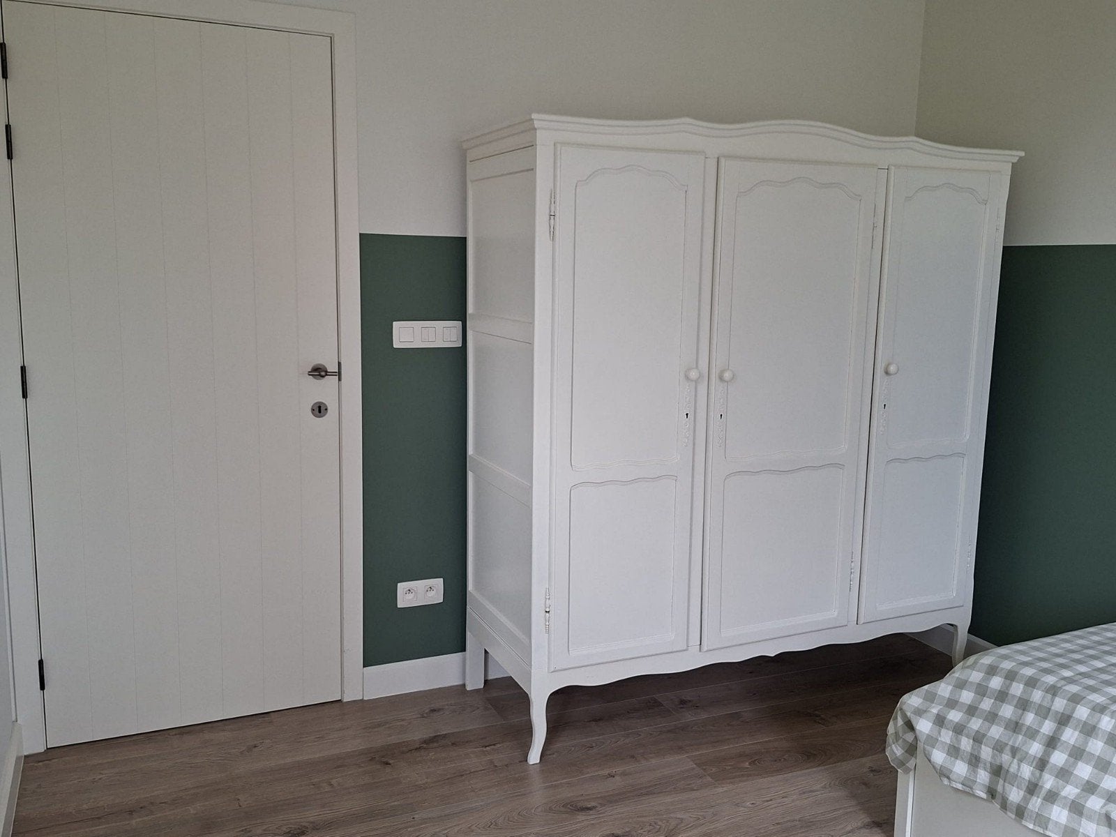 Kleerkast retro kind wit geschilderd, Enlèvement