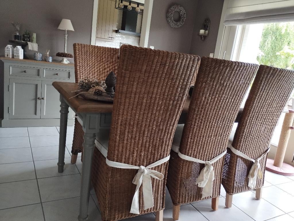 Eettafel met 6 stoelen + dressoir, Huis en Inrichting, Ophalen