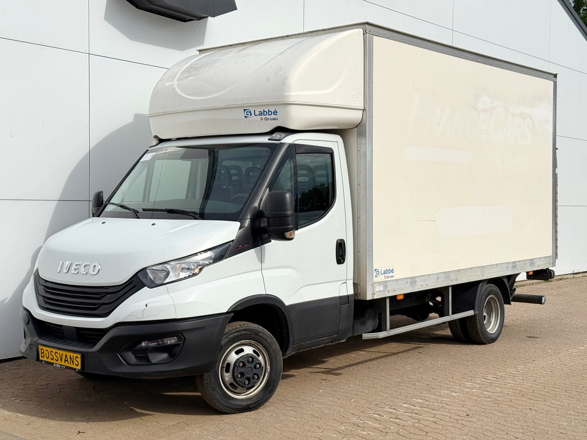 Bakwagen Laadklep Zijdeur Camera Climate Control Bluetooth L, Auto's, Achterwielaandrijving, Gebruikt, Euro 6, 4 cilinders